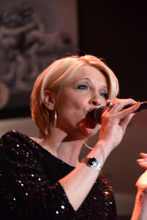 ../Images/Heel Noordwijkerhout zingt Hazes 140.jpg